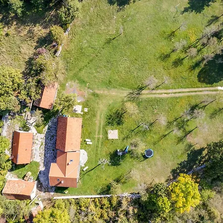 Sokol - Secret Forest House Resort Gračac
