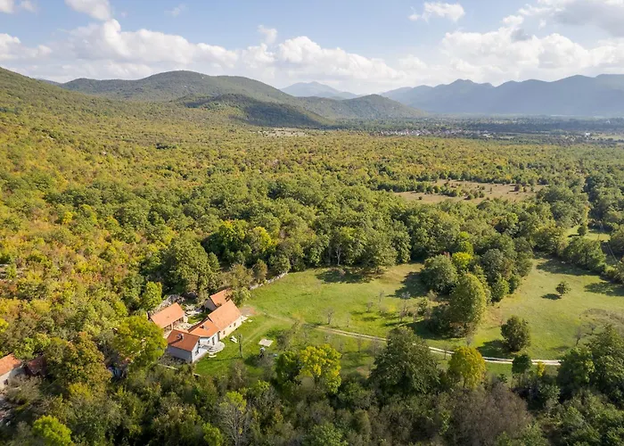 度假村 Sokol - Secret Forest House Gračac