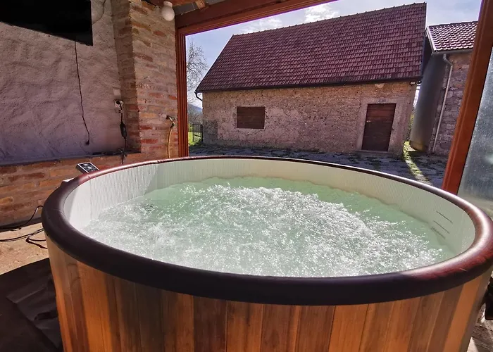 אתר נופש Sokol - Secret Forest House